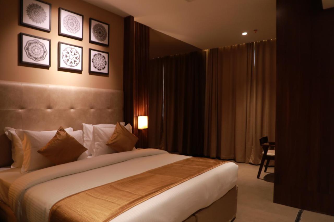 Magnet Hotel Каннур Экстерьер фото