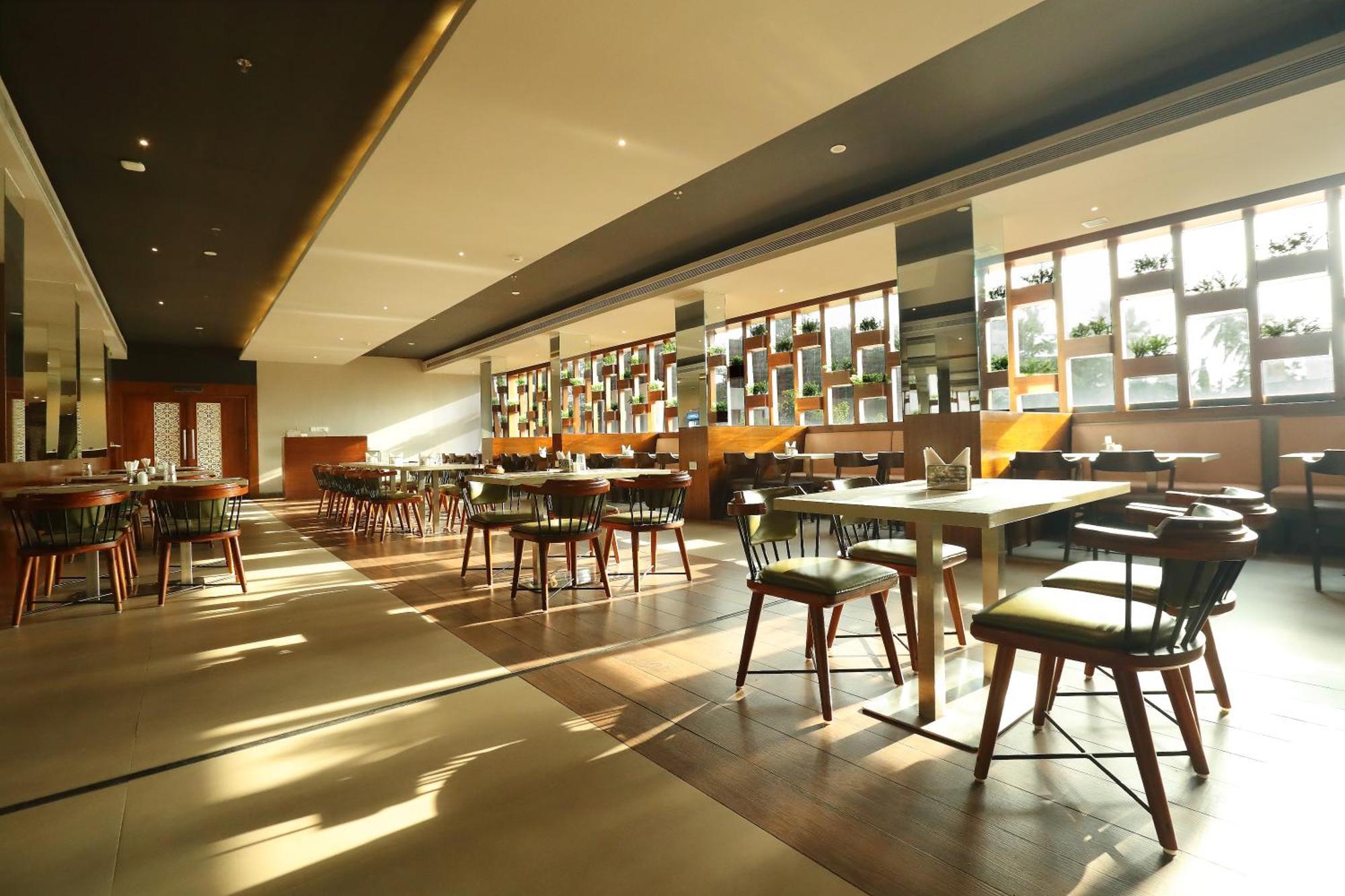 Magnet Hotel Каннур Экстерьер фото