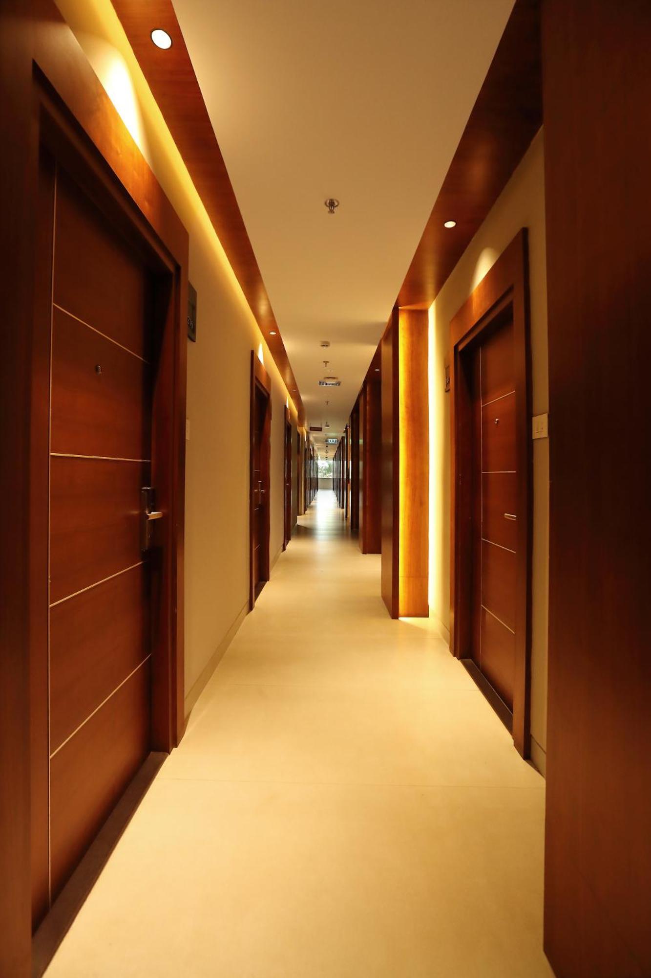 Magnet Hotel Каннур Экстерьер фото